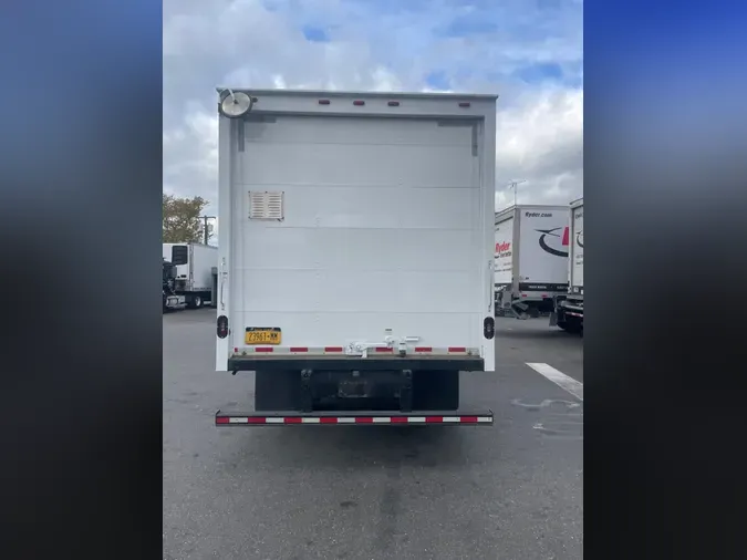 2019 ISUZU NPR HDd845a93d90d0d3a0e6c614e92ae0b986