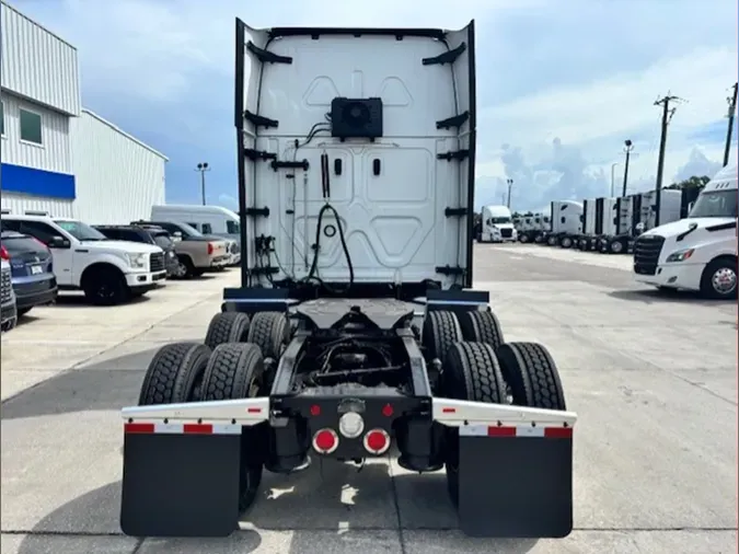 2022 Freightliner PT126SLP