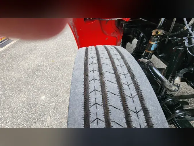 2020 Peterbilt 348