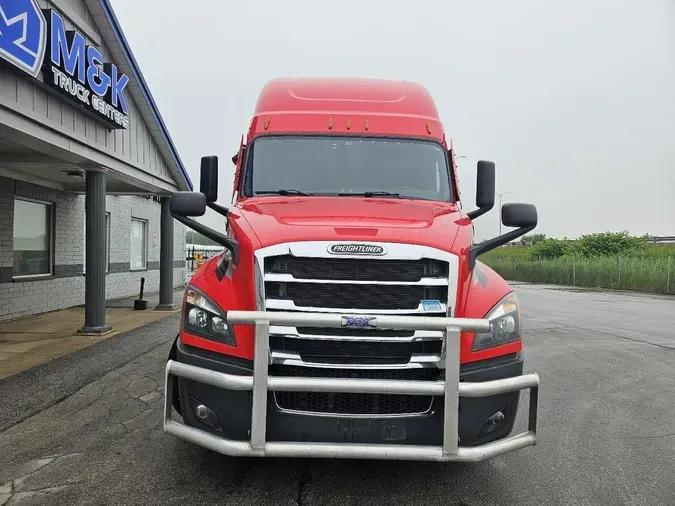 2020 FREIGHTLINER Cascadia 126