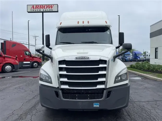 2020 FREIGHTLINER CA126