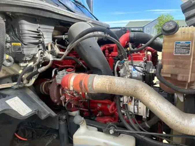 2020 International LTd8553d6fe679c0796b84a50a4acf2bb3
