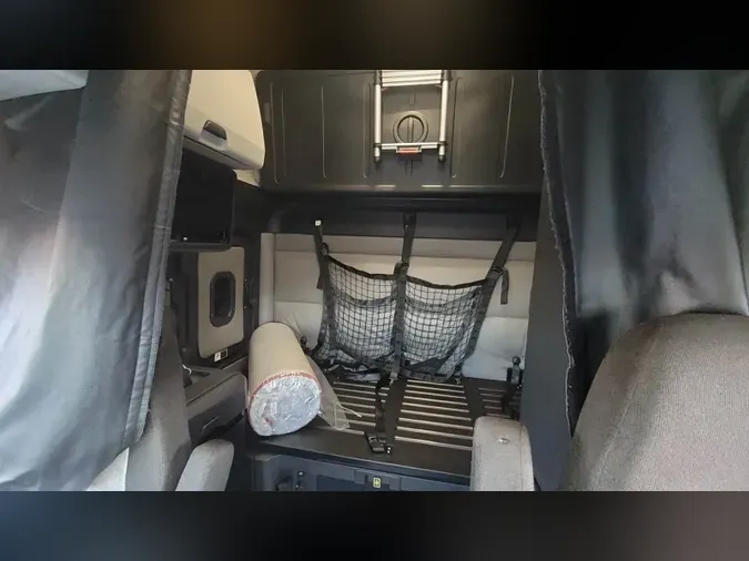 2022 Freightliner Cascadia 126