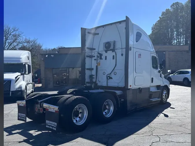 2021 FREIGHTLINER CASCADIA 126