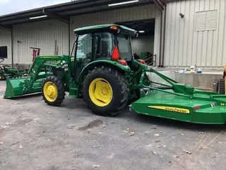 2022 John Deere 5075E