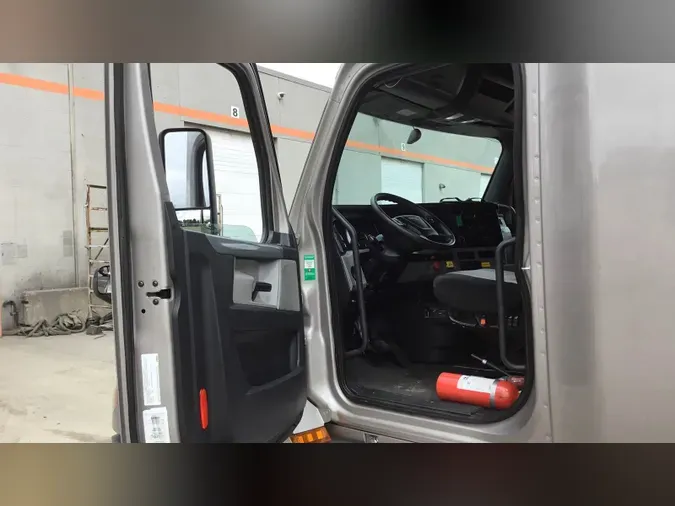 2020 Freightliner Cascadia