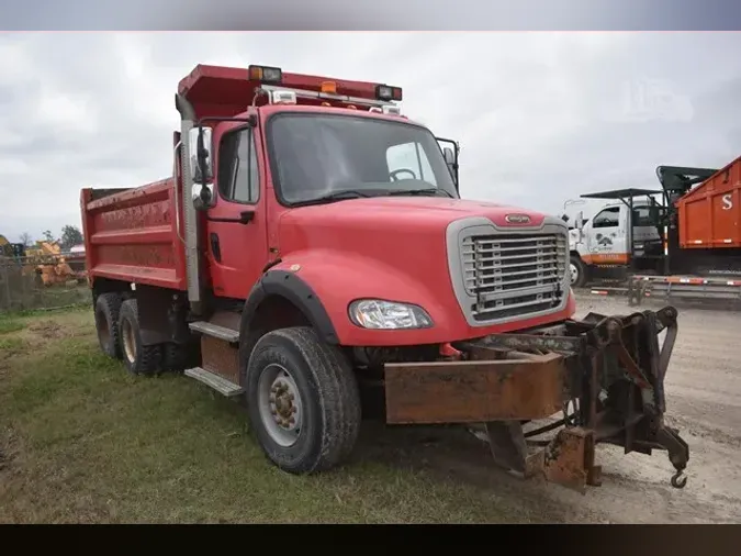 2011 FREIGHTLINER BUSINESS CLASS M2 112