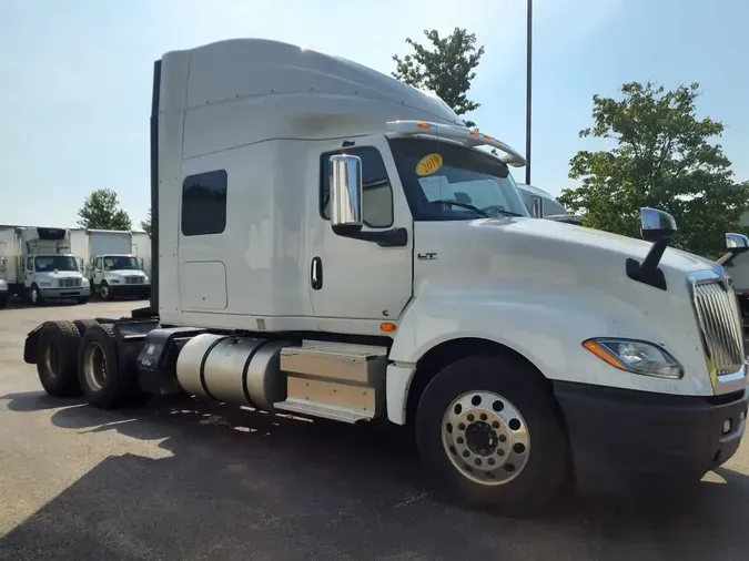 2019 NAVISTAR INTERNATIONAL LT625 SLPR CAB