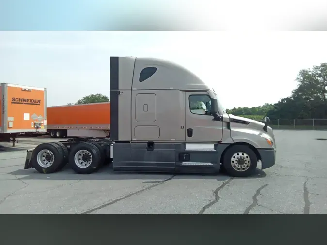 2023 Freightliner Cascadia 126d85d23ebe6b5c2f0dac75168ed4e58a0