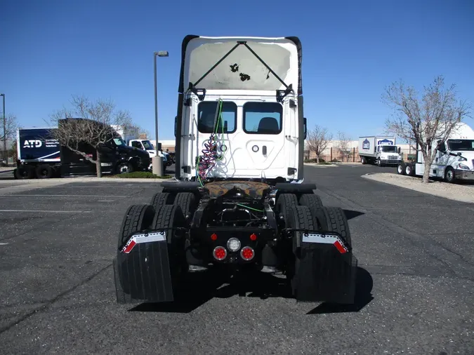 2020 FREIGHTLINER/MERCEDES NEW CASCADIA 116