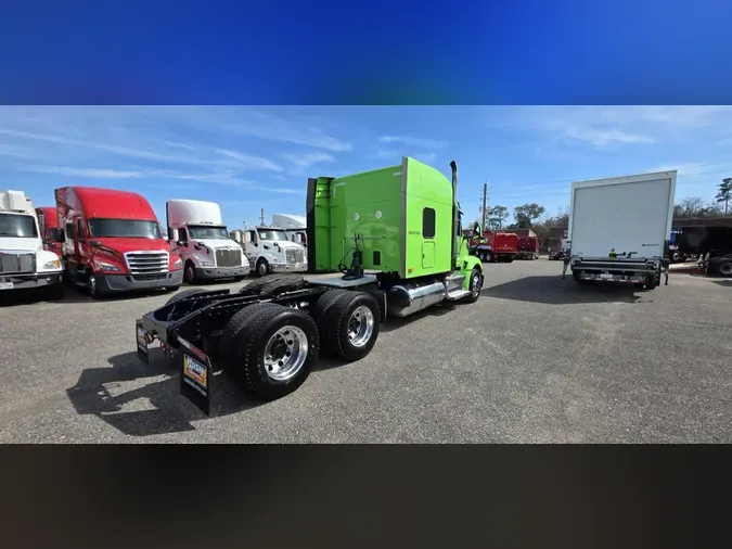 2023 Peterbilt 579