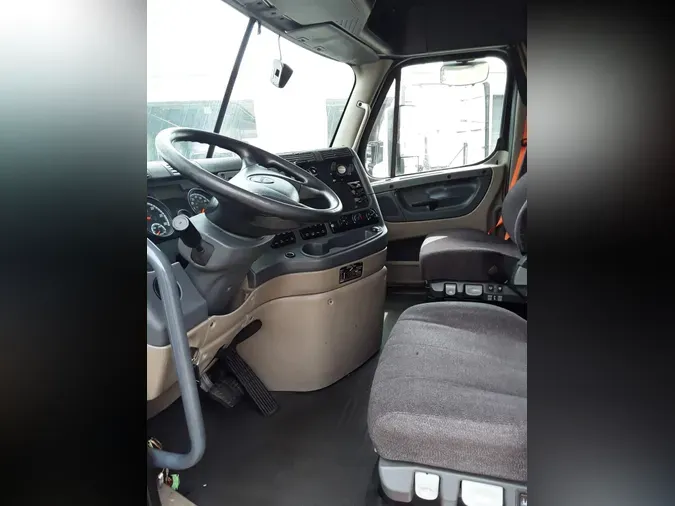 2020 FREIGHTLINER CASCADIA 125