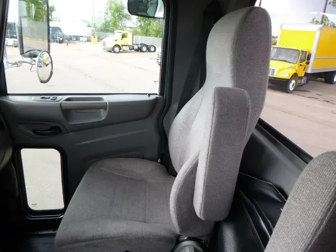 2018 Peterbilt 337