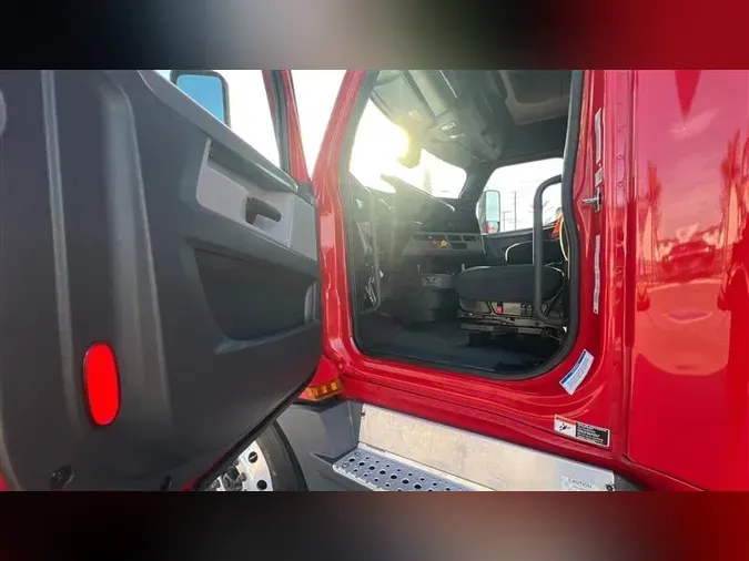 2022 FREIGHTLINER CA126d85ed9fbc34ed776739cff7ffb1ebbea