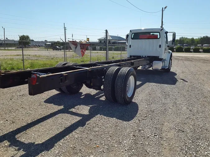 2019 FREIGHTLINER/MERCEDES M2 106