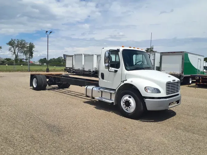 2021 FREIGHTLINER/MERCEDES M2 106d866ab86c03240f4315e546b6abdac17
