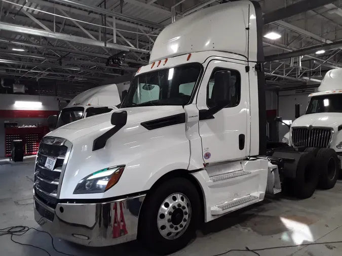 2020 FREIGHTLINER/MERCEDES NEW CASCADIA PX12664d8683a0971acb2d3a2503720e5c80564