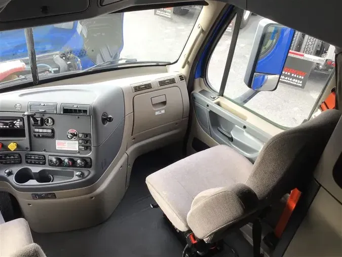 2017 FL CASCADIA