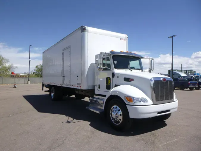 2019 Peterbilt 337