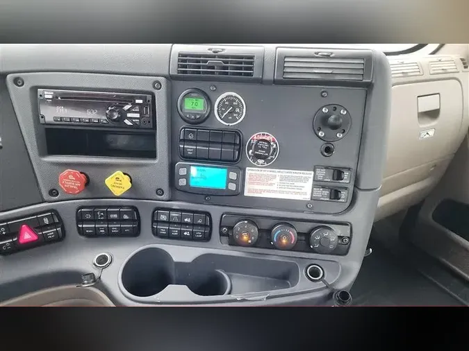 2020 FREIGHTLINER CASCADIA