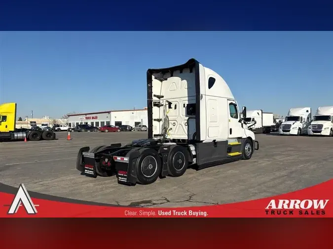 2022 FREIGHTLINER CA126