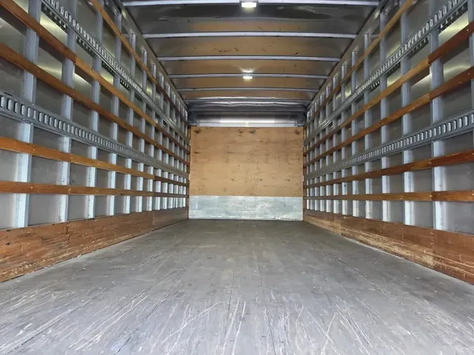 2019 FREIGHTLINER M2 106