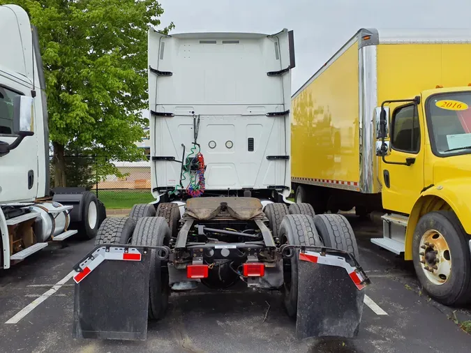 2020 NAVISTAR INTERNATIONAL LT625 SLPR CAB