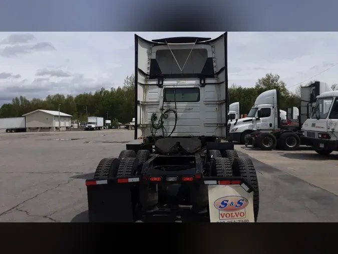 2019 Volvo VNL300d886f22c782658f73e86a3ee3ce2e9f2