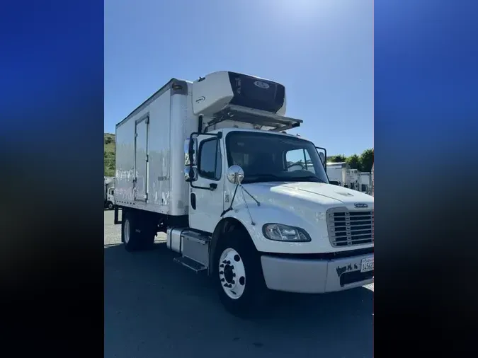 2017 FREIGHTLINER/MERCEDES M2 106