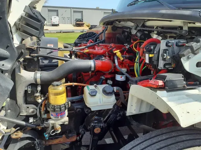 2019 FREIGHTLINER/MERCEDES M2 106d88a36b41a61d7af01c69a1129da83a5