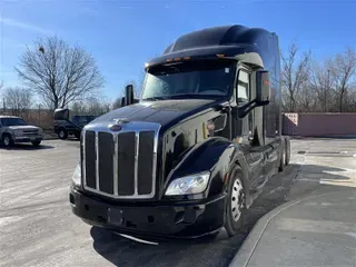 2022 PETERBILT 579