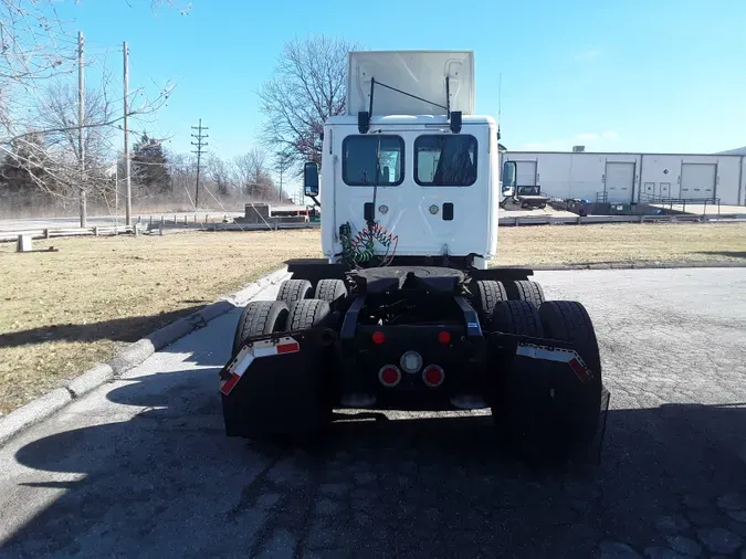 2016 FREIGHTLINER/MERCEDES CASCADIA 125