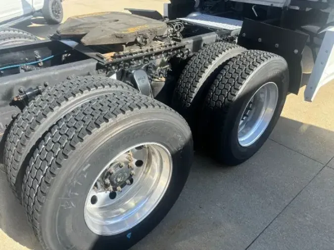 2019 Freightliner New Cascadia 126