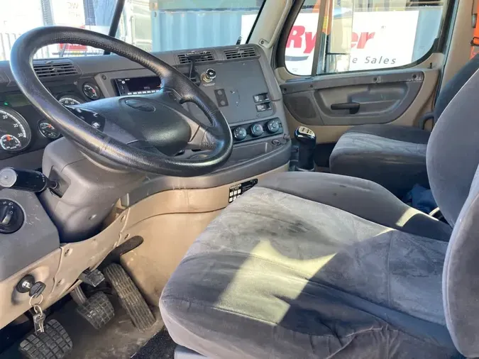 2016 FREIGHTLINER/MERCEDES CASCADIA 125