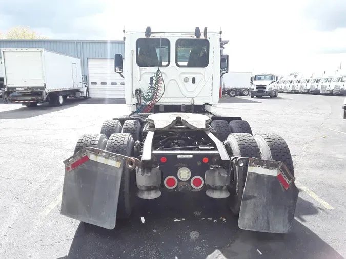 2018 FREIGHTLINER/MERCEDES CASCADIA 125