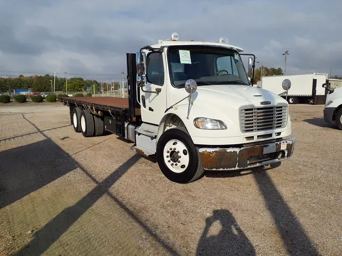 2013 FREIGHTLINER/MERCEDES M2 106