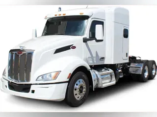 2023 Peterbilt 579