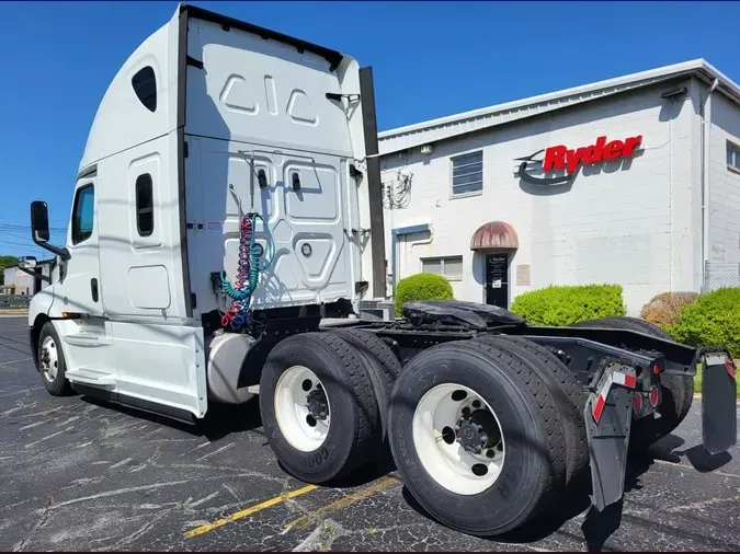 2020 FREIGHTLINER/MERCEDES NEW CASCADIA PX12664