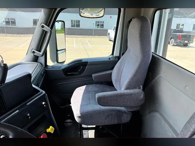 2021 INT LT625 6x4