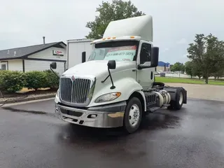 2019 NAVISTAR INTERNATIONAL RH613 DAYCAB S/A