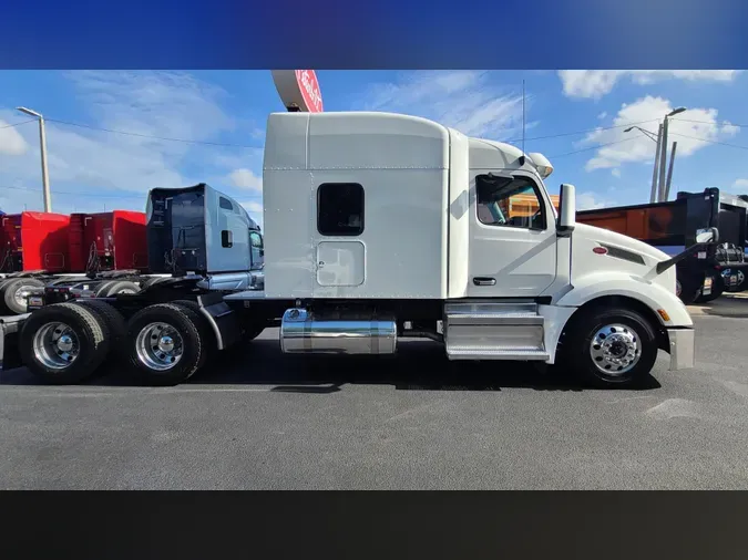 2022 Peterbilt 579