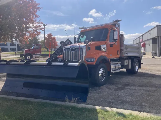 2025 Western Star 47Xd8997d837fc51841cb168b25337f55e3