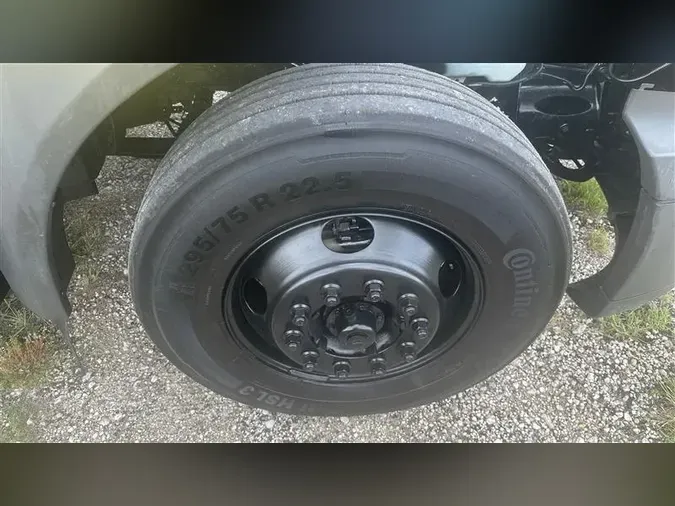 2019 INTERNATIONAL RH613
