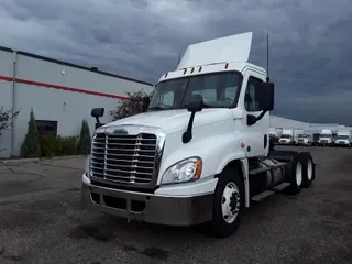 2018 Freightliner CASCADIA 125