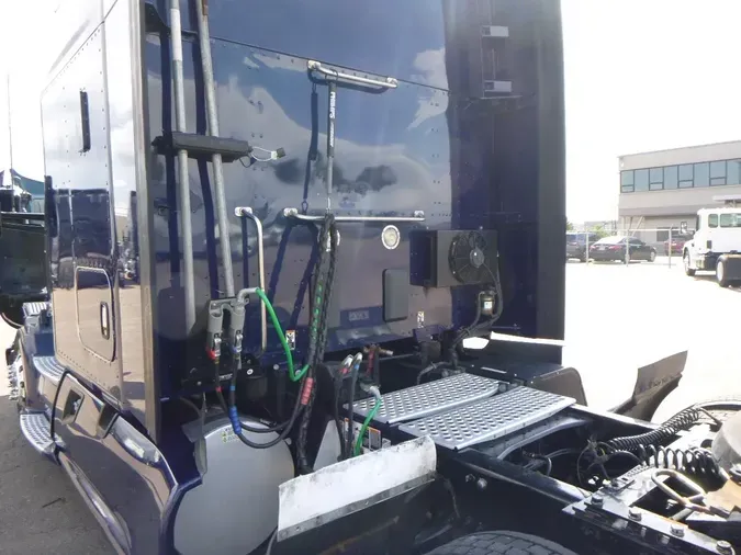 2022 Kenworth T680