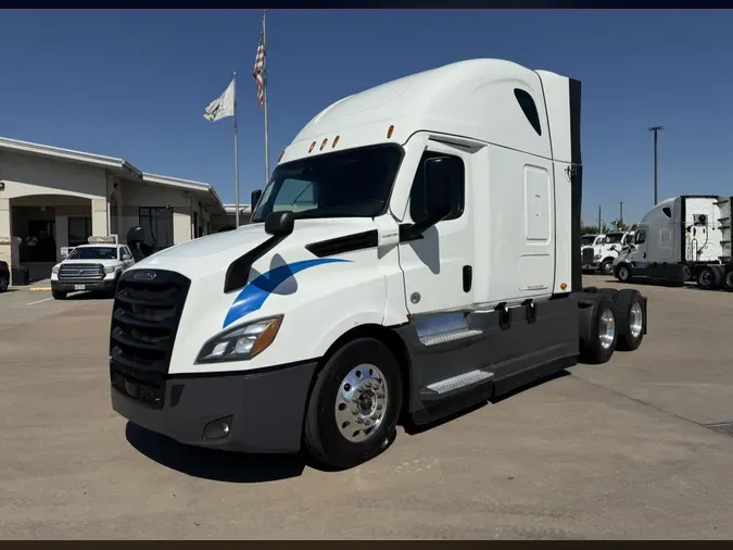 2021 Freightliner Cascadia