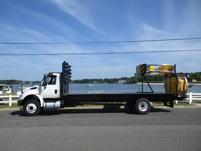 2018 INTERNATIONAL 4300