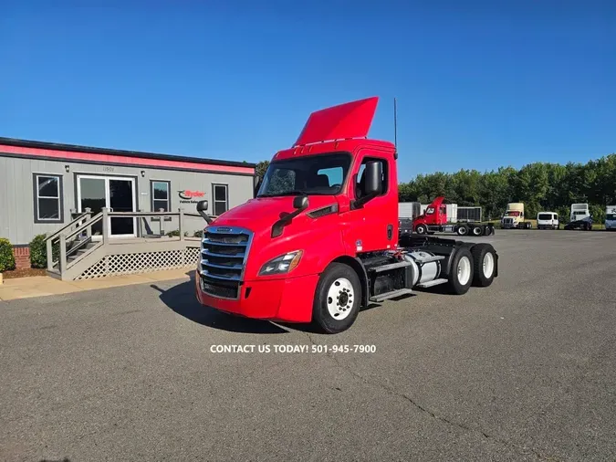 2019 FREIGHTLINER NEW CASCADIA 116d8aa4de76a55a9e391165a47621889fa