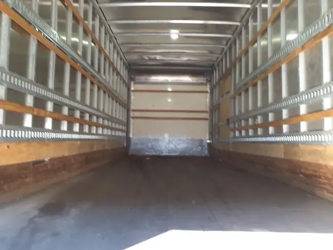 2018 FREIGHTLINER M2 106
