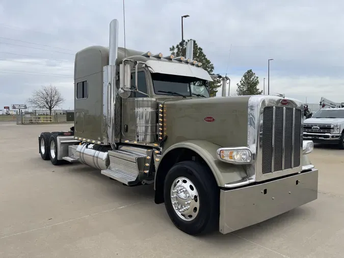 2024 Peterbilt 389